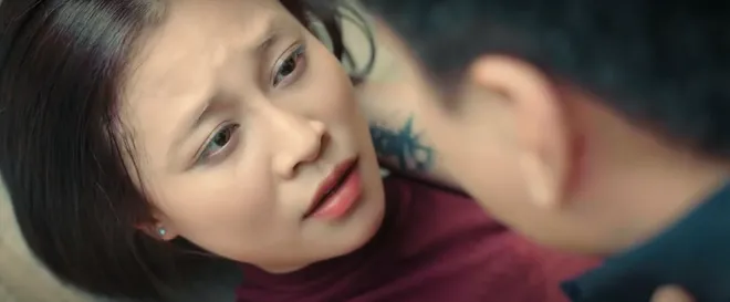 C&aacute;ch em 1 milimet - Tập 15: T&uacute; ch&iacute;nh l&agrave; "c&ocirc; điều dưỡng b&iacute; ẩn" chăm s&oacute;c B&aacute;ch 5 năm trước - Ảnh 26.