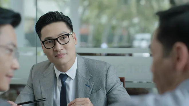 Lằn ranh: Thoát khỏi khuôn mẫu mặc định của dòng phim chính luận - Ảnh 4.