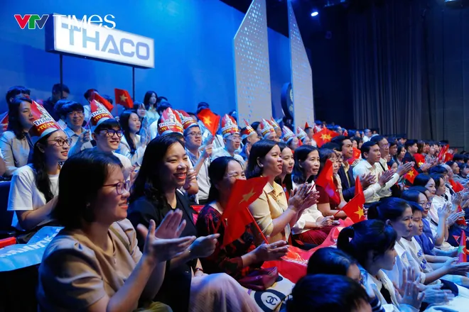 Chung kết Đường lên đỉnh Olympia 2025 kịch tính tới giây cuối cùng! - Ảnh 5.