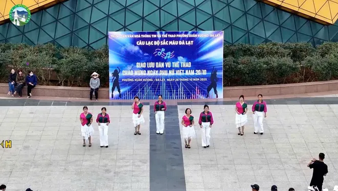 Lâm Đồng: Hơn 300 vũ công hội tụ tại Liên hoan Dân vũ thể thao 2025 - Ảnh 6.