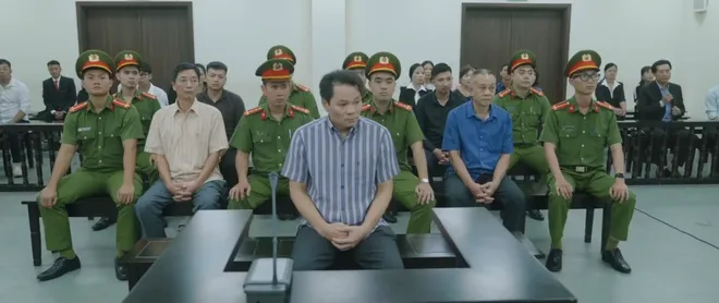 Lằn ranh - Tập 1: Triển bị nhắc vì quá gần gũi với doanh nghiệp - Ảnh 10.