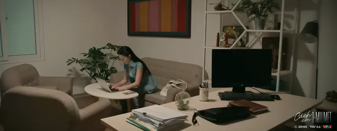 C&aacute;ch em 1 milimet - Tập 18: Hẹn bạn g&aacute;i Đức đến ph&ograve;ng ri&ecirc;ng, Nghi&ecirc;m định giở tr&ograve; đồi bại?- Ảnh 2.