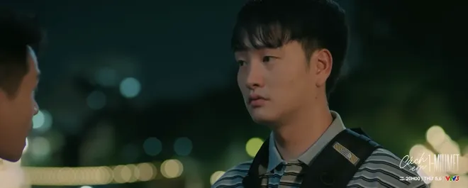 Cách em 1 milimet - Tập 18: Thư "ống bơ" nhắn tin cho Biên, Đức bị bạn thân bán đứng cho Tú- Ảnh 6. Cách em 1 milimet - Tập 18: Thư "ống bơ" nhắn tin cho Biên, Đức bị bạn thân bán đứng cho Tú- Ảnh 6.