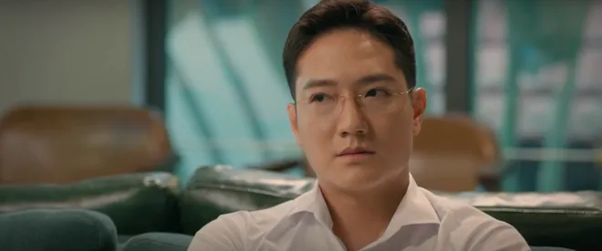 Cách em 1 milimet - Tập 18: Nghiêm cưỡng bức Nga trong phòng riêng, bị Đức đánh vỡ mặt tiền - Ảnh 2.