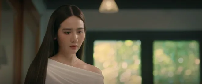 Cách em 1 milimet - Tập 18: Nghiêm cưỡng bức Nga trong phòng riêng, bị Đức đánh vỡ mặt tiền - Ảnh 6.