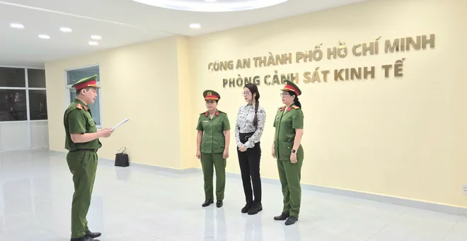 Khởi tố, bắt tạm giam diễn viên Trương Ngọc Ánh: cáo buộc chiếm đoạt hàng trăm tỷ đồng- Ảnh 3.