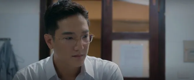 Cách em 1 milimet - Tập 18: Nghiêm cưỡng bức Nga trong phòng riêng, bị Đức đánh vỡ mặt tiền - Ảnh 14.