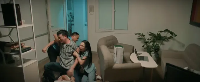 Cách em 1 milimet - Tập 19: Bị đánh vì hành vi cưỡng bức, Nghiêm vẫn trắng trợn đòi kiện Đức ra toà- Ảnh 2.