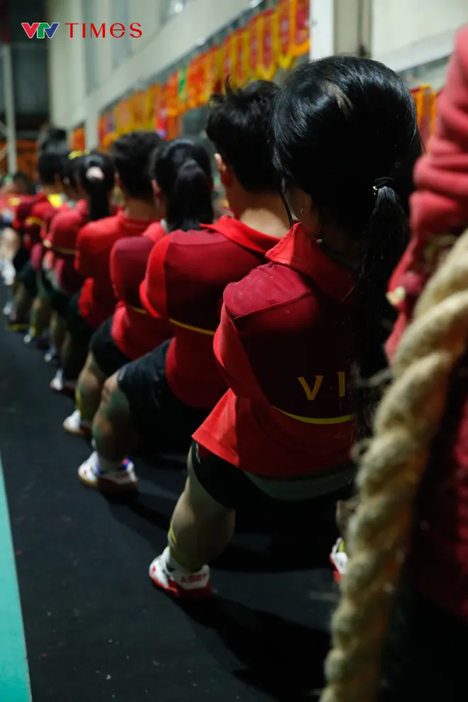 Một buổi tập của ĐT kéo co Việt Nam chuẩn bị cho SEA Games 33- Ảnh 12.