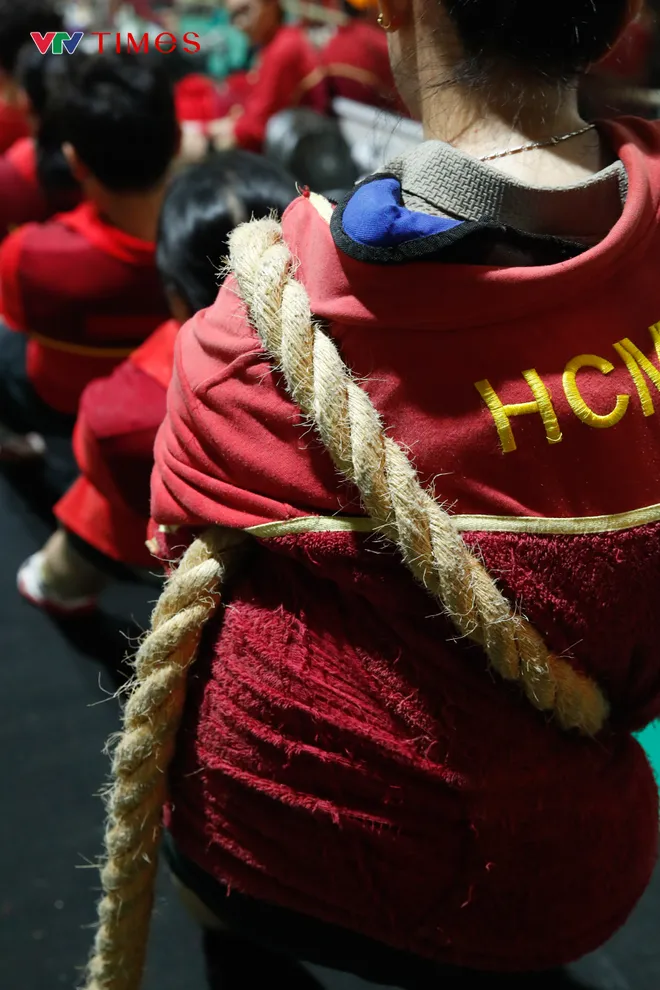 Một buổi tập của ĐT kéo co Việt Nam chuẩn bị cho SEA Games 33- Ảnh 11.