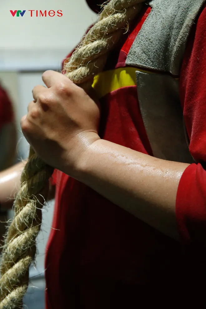 Một buổi tập của ĐT kéo co Việt Nam chuẩn bị cho SEA Games 33- Ảnh 14.