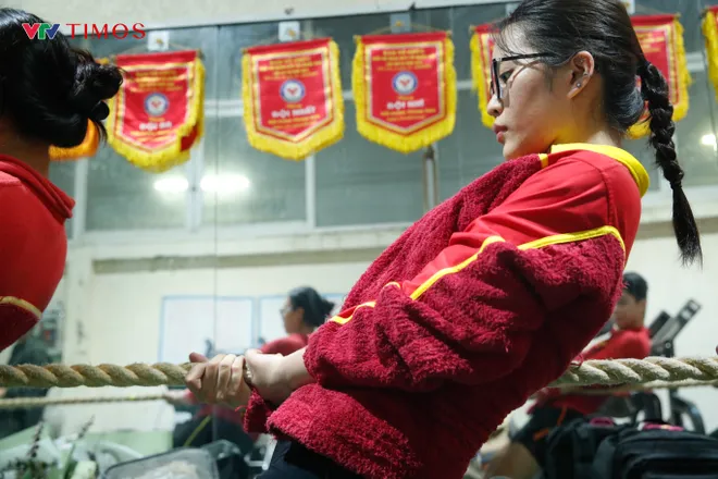 Một buổi tập của ĐT kéo co Việt Nam chuẩn bị cho SEA Games 33- Ảnh 10.
