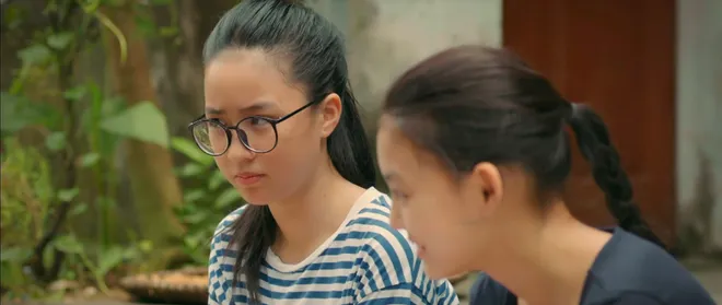 Thư "ống bơ" Lê Trần Khánh Chi: "Em và các bạn rất vui vì khán giả yêu thích Cách em 1 milimet" - Ảnh 2.