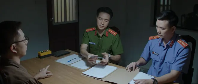 Lằn ranh - Tập 5: Hé lộ đường dây đánh bạc quy mô lớn, nhiều cán bộ tỉnh có liên quan- Ảnh 4.