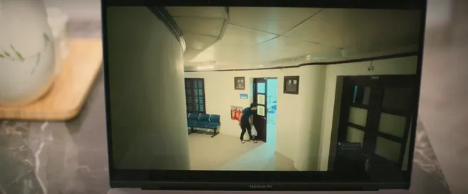 Cách em 1 milimet - Tập 20: Xem clip của Nghiêm, Ngân chọn sự thật hay một ông chồng đầy "phốt"?- Ảnh 7. Cách em 1 milimet - Tập 20: Xem clip của Nghiêm, Ngân chọn sự thật hay một ông chồng đầy "phốt"?- Ảnh 7.