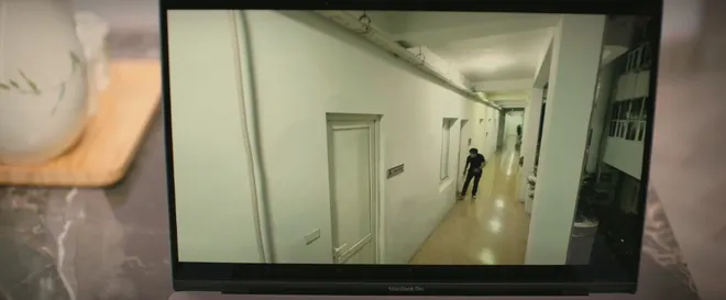 Cách em 1 milimet - Tập 20: Xem clip của Nghiêm, Ngân chọn sự thật hay một ông chồng đầy "phốt"?- Ảnh 8. Cách em 1 milimet - Tập 20: Xem clip của Nghiêm, Ngân chọn sự thật hay một ông chồng đầy "phốt"?- Ảnh 8.