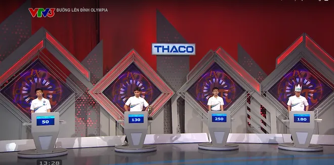 Đường lên đỉnh Olympia: Thí sinh giành vòng nguyệt quế từ đối thủ ngang tài ngang sức - Ảnh 7.