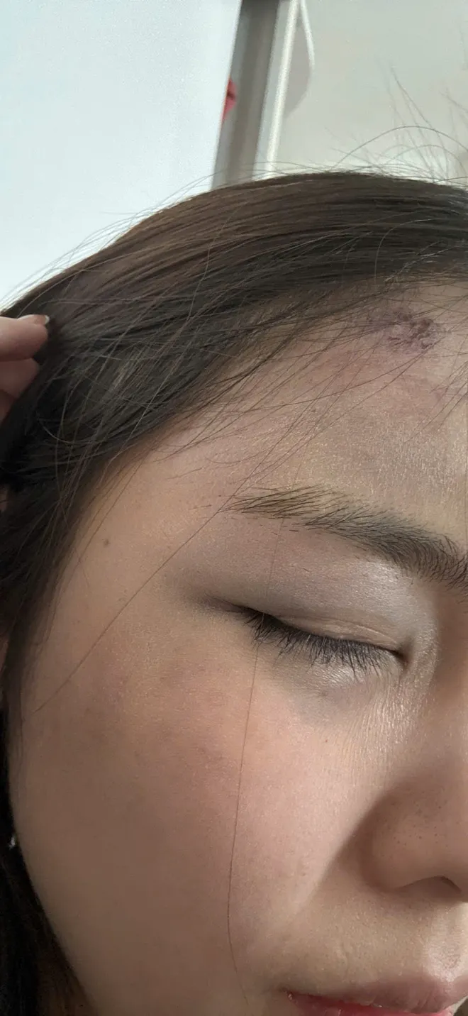 Người mẹ hai con ở Hà Nội trình báo bị chồng hành hung tại chung cư - Ảnh 7.