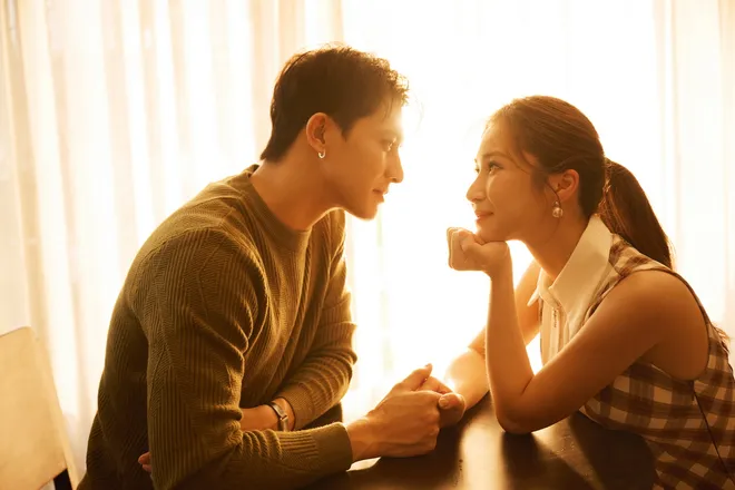 Điểm chung của hai MV đang khuấy đảo đường đua V-Pop- Ảnh 5.