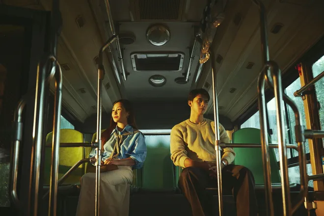 Điểm chung của hai MV đang khuấy đảo đường đua V-Pop- Ảnh 4.