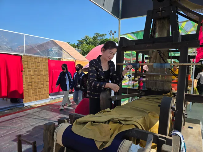 Hà Nội tất bật công tác chuẩn bị Festival Bảo tồn và Phát triển Làng nghề Quốc tế năm 2025 - Ảnh 11.