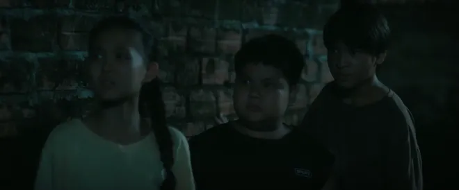 Cách em 1 milimet - Tập 22: Quá khứ đau khổ của Biên- Ảnh 8. Cách em 1 milimet - Tập 22: Quá khứ đau khổ của Biên- Ảnh 8.