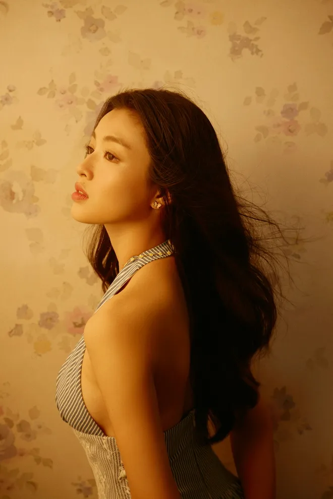 Điểm chung của hai MV đang khuấy đảo đường đua V-Pop- Ảnh 11.