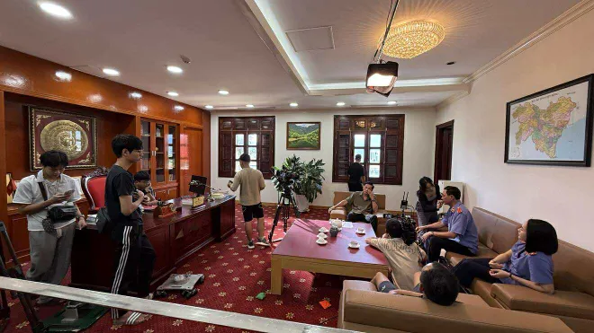 Lật mở hậu trường bối cảnh “Lằn ranh”: Khi từng chi tiết đều phải đúng - đủ - chuẩn - Ảnh 3.