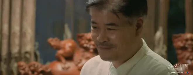 Cách em 1 milimet - Tập 23: Nóng mặt với con gái ông trùm, Thư mang ống bơ vàng giành lại Biên- Ảnh 2. Cách em 1 milimet - Tập 23: Nóng mặt với con gái ông trùm, Thư mang ống bơ vàng giành lại Biên- Ảnh 2.