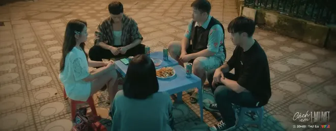 Cách em 1 milimet - Tập 23: Nóng mặt với con gái ông trùm, Thư mang ống bơ vàng giành lại Biên- Ảnh 5. Cách em 1 milimet - Tập 23: Nóng mặt với con gái ông trùm, Thư mang ống bơ vàng giành lại Biên- Ảnh 5.