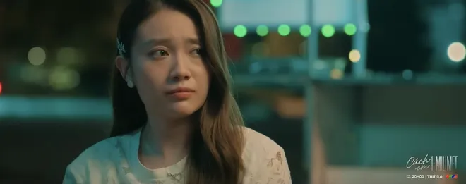 Cách em 1 milimet - Tập 23: Nóng mặt với con gái ông trùm, Thư mang ống bơ vàng giành lại Biên- Ảnh 3. Cách em 1 milimet - Tập 23: Nóng mặt với con gái ông trùm, Thư mang ống bơ vàng giành lại Biên- Ảnh 3.