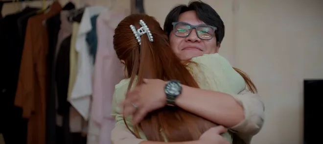 Gió ngang khoảng trời xanh - Tập 45: Buổi tối hàn gắn ngọt lịm của đôi vợ chồng suýt ly hôn Lam - Toàn- Ảnh 4.