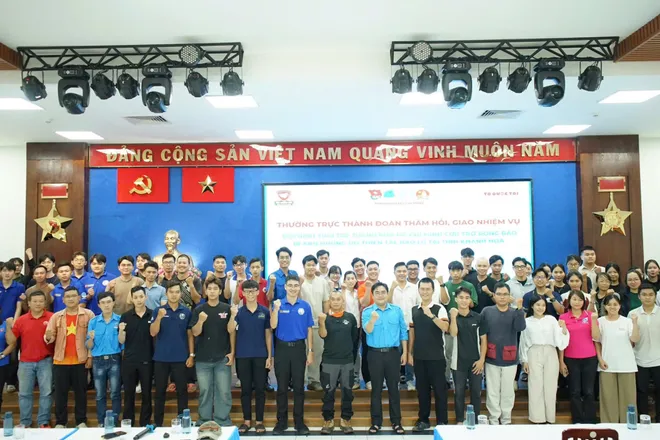 150 "đặc nhiệm" tình nguyện TP Hồ Chí Minh chi viện rốn lũ - Ảnh 2.
