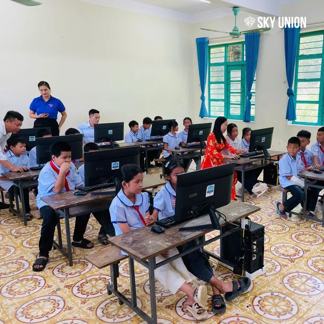 M‑TP Entertainment tiếp tục đồng hành cùng Quỹ Tấm lòng Việt sẻ chia khó khăn với đồng bào miền Trung- Ảnh 7. M‑TP Entertainment tiếp tục đồng hành cùng Quỹ Tấm lòng Việt sẻ chia khó khăn với đồng bào miền Trung- Ảnh 7.