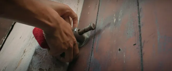 Cách em 1 milimet - Tập 25: Tìm đến tận nhà Biên đòi ngủ lại, con gái ông trùm bị Biên nhốt lại - Ảnh 5.