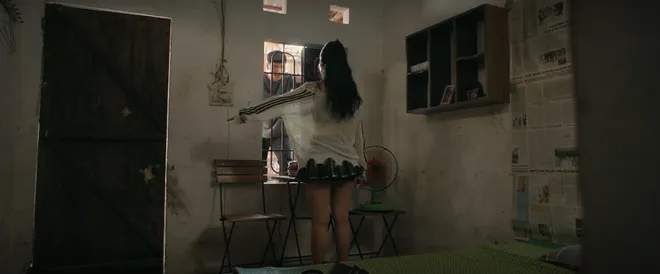 Cách em 1 milimet - Tập 25: Tìm đến tận nhà Biên đòi ngủ lại, con gái ông trùm bị Biên nhốt lại - Ảnh 6.