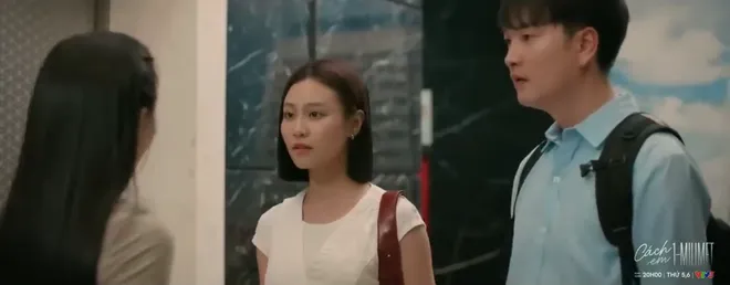 Cách em 1 milimet - Tập 26: Bạn gái Đức chặn đường Tú nổi cơn ghen tuông - Ảnh 1.