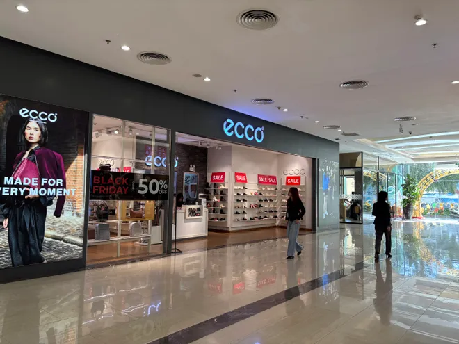 Black Friday 2025: Làn sóng "Sale sập sàn" tiếp diễn, người tiêu dùng Việt vẫn e dè - Ảnh 9.