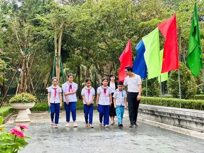 Chuyến xe tử tế mang những &ldquo;ngọn lửa y&ecirc;u thương&rdquo; sưởi ấm m&ugrave;a đ&ocirc;ng xứ Nghệ- Ảnh 2.