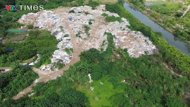 Hà Nội: “Điểm nóng” rác thải xây dựng tái xuất tại Xuân Đỉnh và Nghĩa Đô - Ảnh 4.