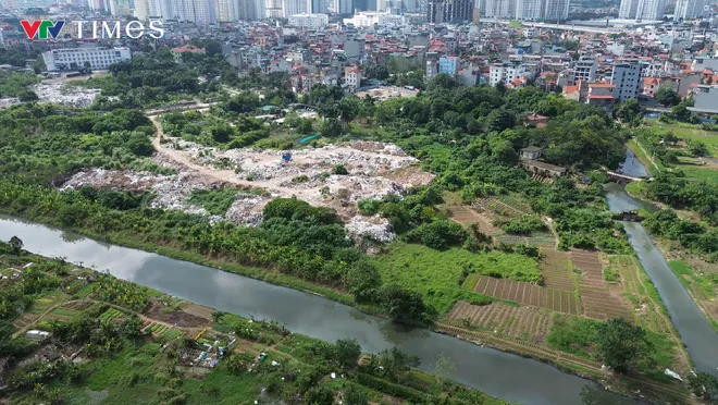 Hà Nội: “Điểm nóng” rác thải xây dựng tái xuất tại Xuân Đỉnh và Nghĩa Đô - Ảnh 5.