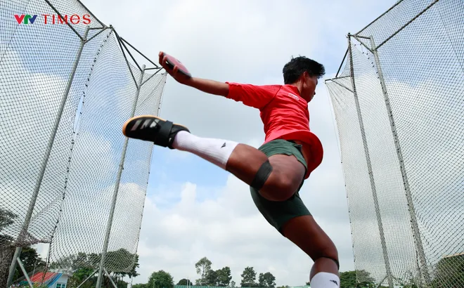 Những giọt mồ hôi khổ luyện trước giờ "săn Vàng" SEA Games 33- Ảnh 9. Những giọt mồ hôi khổ luyện trước giờ "săn Vàng" SEA Games 33- Ảnh 9.