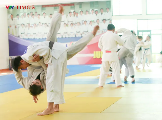 Những giọt mồ hôi khổ luyện trước giờ "săn Vàng" SEA Games 33- Ảnh 23. Những giọt mồ hôi khổ luyện trước giờ "săn Vàng" SEA Games 33- Ảnh 23.