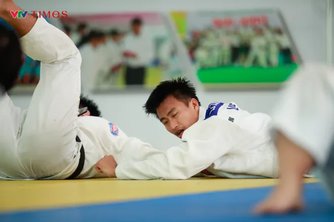 Những giọt mồ hôi khổ luyện trước giờ "săn Vàng" SEA Games 33- Ảnh 19. Những giọt mồ hôi khổ luyện trước giờ "săn Vàng" SEA Games 33- Ảnh 19.