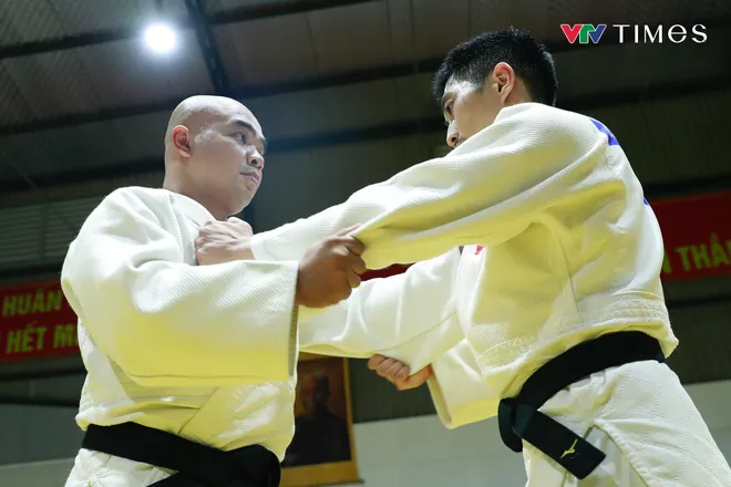 Những giọt mồ hôi khổ luyện trước giờ "săn Vàng" SEA Games 33- Ảnh 28. Những giọt mồ hôi khổ luyện trước giờ "săn Vàng" SEA Games 33- Ảnh 28.