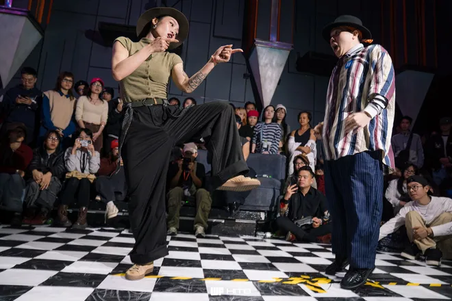 Chị đẹp Maitinhvi giành ngôi quán quân cuộc thi nhảy quốc tế- Ảnh 2. Chị đẹp Maitinhvi giành ngôi quán quân cuộc thi nhảy quốc tế- Ảnh 2.