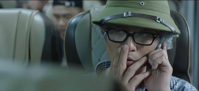 Lằn ranh - Tập 22: Hàng loạt quan chức Việt Đông bị bắt vì đánh bạc- Ảnh 5. Lằn ranh - Tập 22: Hàng loạt quan chức Việt Đông bị bắt vì đánh bạc- Ảnh 5.