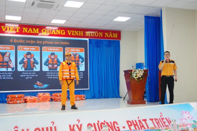 TP Hồ Chí Minh: Ngư dân Long Hải được tập huấn phòng ngừa vi phạm IUU- Ảnh 2.