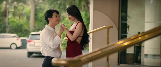 Cách em 1 milimet - Tâp 28: Viễn chê chị em Ngân - Bách "mắt toét như nhau", bố Thư không muốn Biên làm con rể- Ảnh 6. Cách em 1 milimet - Tâp 28: Viễn chê chị em Ngân - Bách "mắt toét như nhau", bố Thư không muốn Biên làm con rể- Ảnh 6.