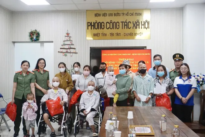 Công an TP Hồ Chí Minh tổ chức nhiều hoạt động cộng đồng dịp cuối tuần - Ảnh 2.